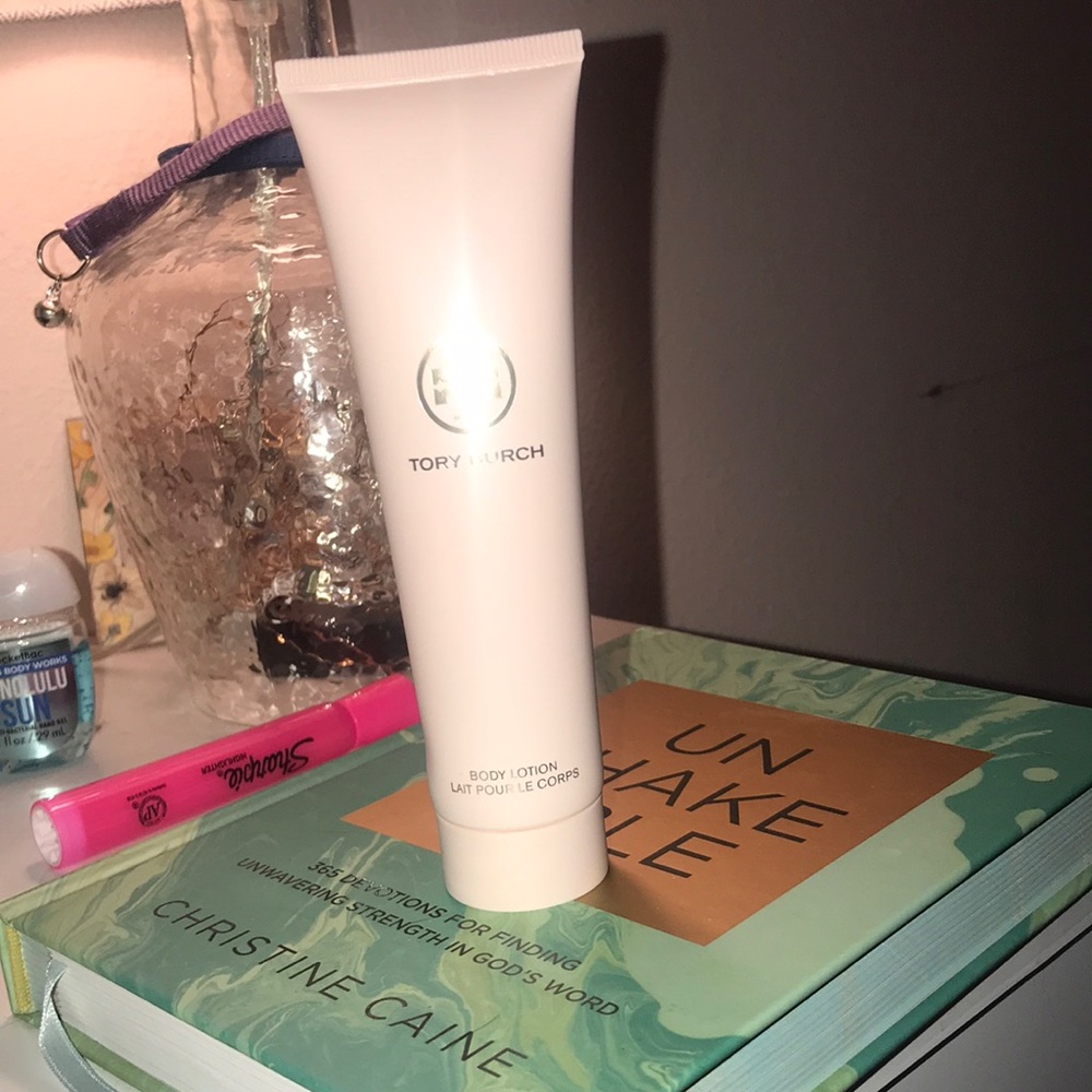 Tory Burch lotion